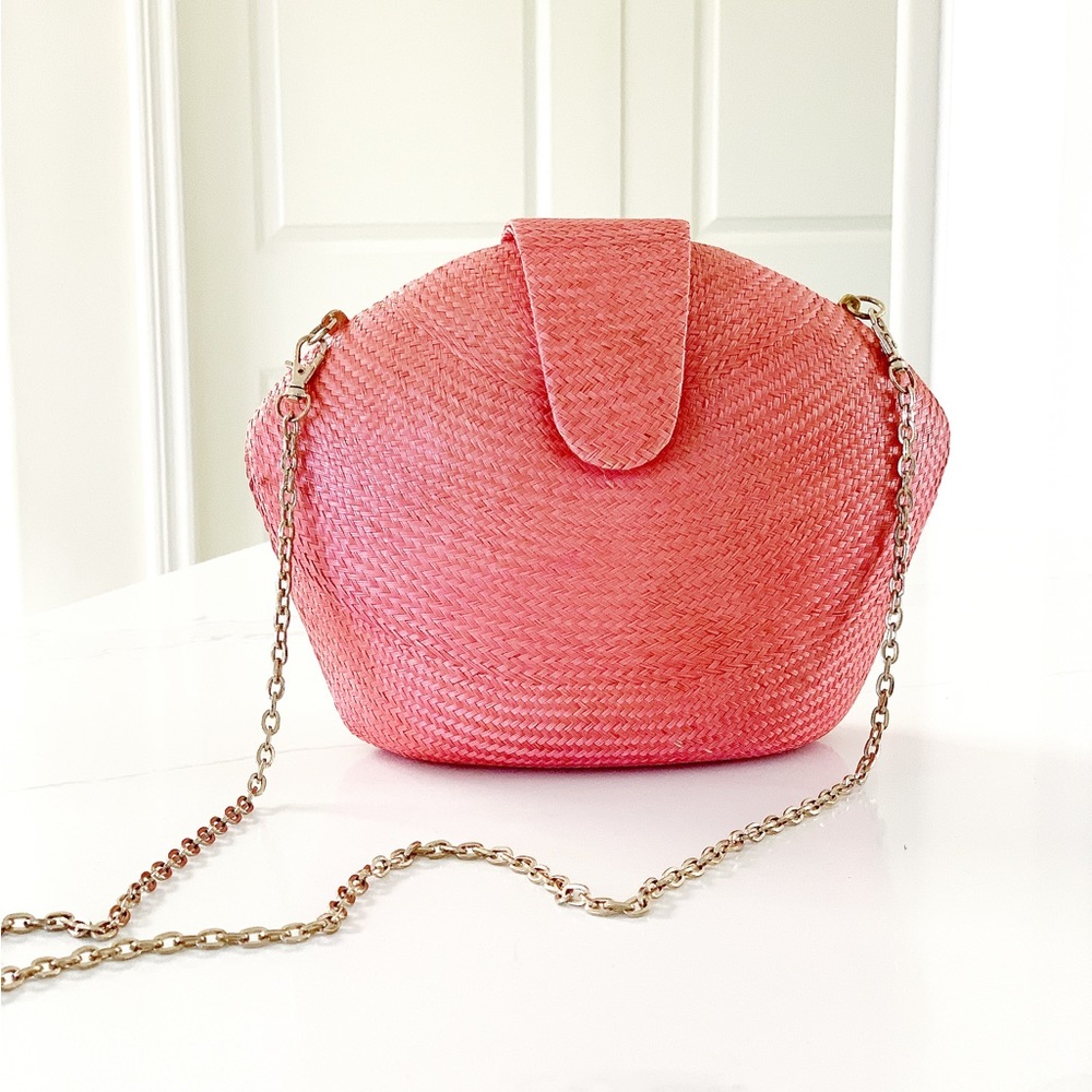 Woven Shoulder Bag with Gold Chain